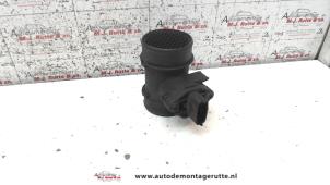 O116224 Gebruikte luchthoeveelheidsmeter Opel Tigra