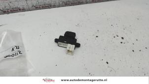 O107580 Gebruikte ruit schakelaar elektrisch Nissan Micra