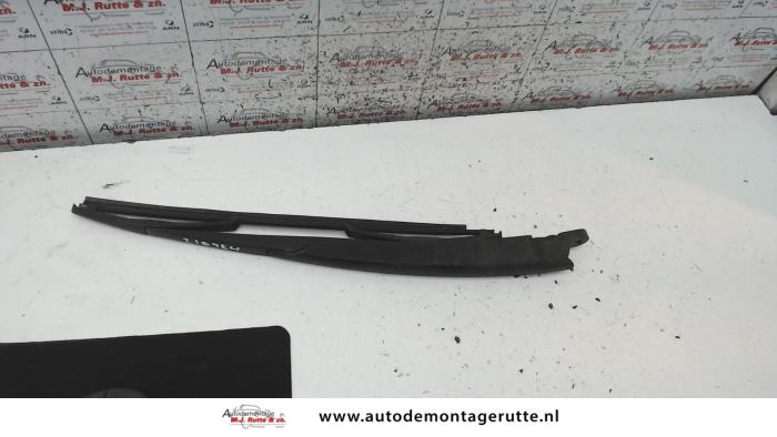 Gebruikte Ruitenwisserarm achter Smart Forfour O97601