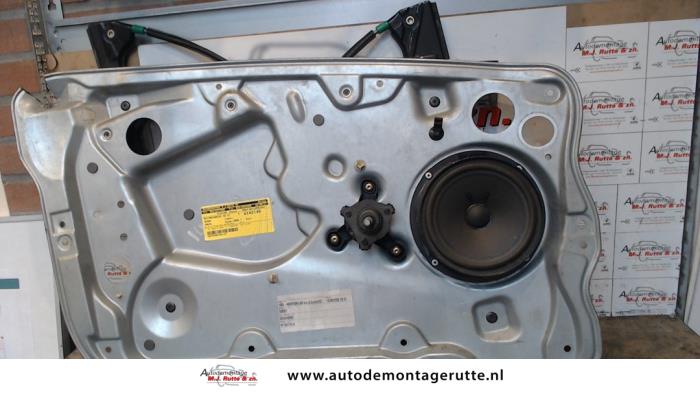 Gebruikte Raammechaniek 4Deurs links-voor Skoda Fabia O78236