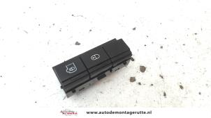 O90389 Gebruikte centrale deurvergrendeling schakelaar Peugeot Expert
