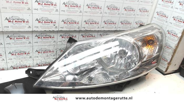 Gebruikte Koplamp links Peugeot Expert O72705