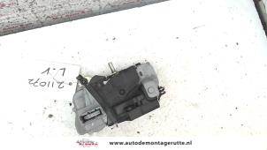 O83087 Gebruikte deurslot mechaniek 4deurs links-voor Citroen Picasso