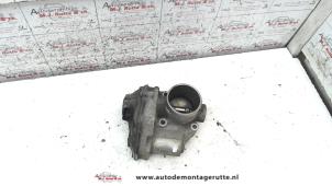 O122308 Gebruikte gasklephuis Ford Focus