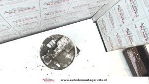 O120742 Gebruikte brandstofpomp elektrisch Nissan Micra