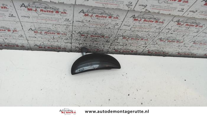 Gebruikte Portiergreep 4Deurs rechts-achter Peugeot 107 O89677