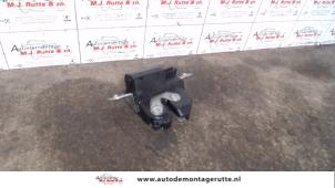 O91578 Gebruikte achterklep slotmechaniek Opel Corsa