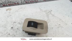 Gebruikte Ruit schakelaar elektrisch Audi A2 (8Z0) 1.2 TDI Prijs op aanvraag aangeboden door Autodemontage M.J. Rutte B.V.