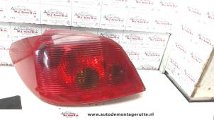 O93654 Gebruikte achterlicht links Peugeot 307
