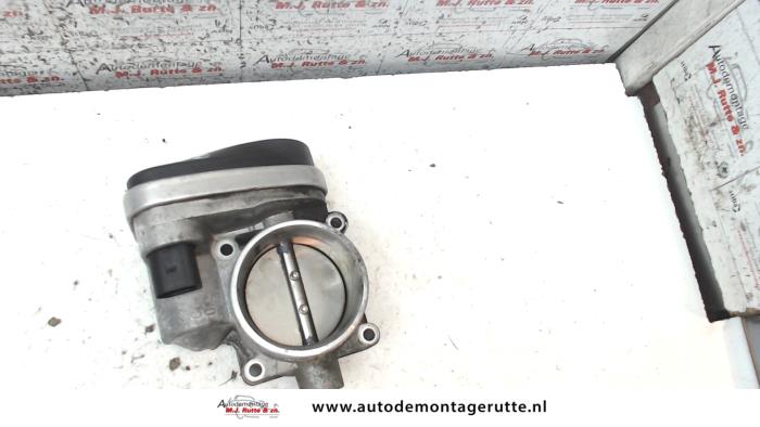 Gebruikte Gasklephuis BMW 3-Serie O122263