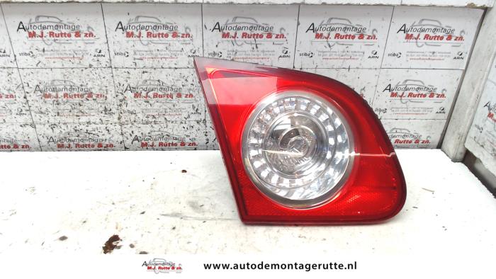 Gebruikte Achterlicht links Volkswagen Passat O93037