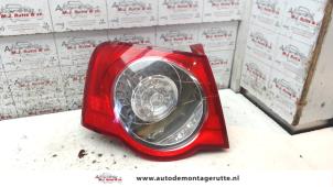 O93038 Gebruikte achterlicht links Volkswagen Passat