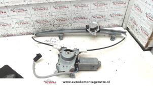 O79247 Gebruikte ruitmechaniek 4deurs rechts-voor Nissan Primera