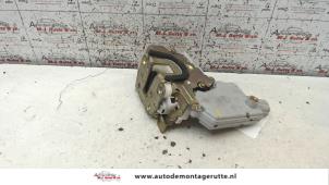 O83026 Gebruikte deurslot mechaniek 4deurs links-voor Nissan Primera