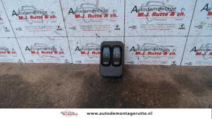 O108555 Gebruikte schakelblok ruiten Opel Zafira