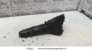 O101783 Gebruikte richtingaanwijzer schakelaar Nissan Primera