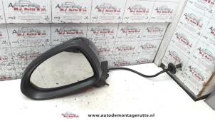 O84453 Gebruikte spiegel buiten links Opel Corsa