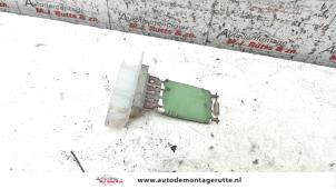 O130780 Gebruikte kachel weerstand Volkswagen Passat