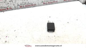 O105305 Gebruikte relais Volkswagen Passat