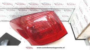 O93686 Gebruikte achterlicht links Peugeot 407