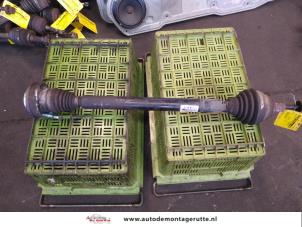 O111569 Gebruikte cardanas rechts-voor (vwa) Volkswagen Passat
