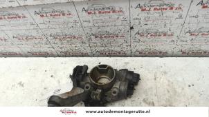 O123267 Gebruikte gasklephuis Renault Twingo