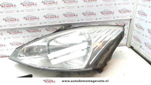 O71771 Gebruikte linker koplamp Ford Focus