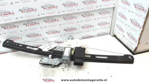 O77974 Gebruikte ruitmechaniek 4deurs links-voor Mercedes A-Klasse
