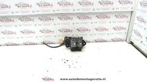 O91711 Gebruikte achterklep slotmechaniek Mazda 6.