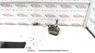 O83471 Gebruikte slotmechaniek portier 4deurs links-achter Daihatsu Terios