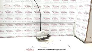 O83136 Gebruikte deurslot mechaniek 4deurs links-voor Renault Scenic