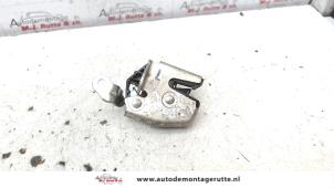 O92348 Gebruikte slotmechaniek achterdeur bus-bestel Fiat Doblo