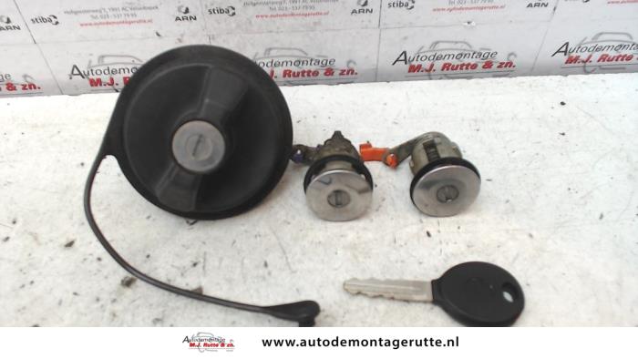 Gebruikte Deurslot Cilinder links Chrysler PT Cruiser O81521