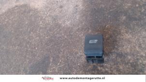 O107267 Gebruikte raam schakelaar elektrisch Volkswagen Lupo