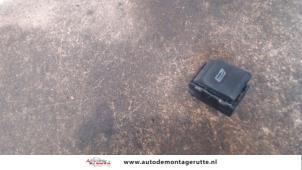 O107266 Gebruikte raam schakelaar elektrisch Volkswagen Lupo