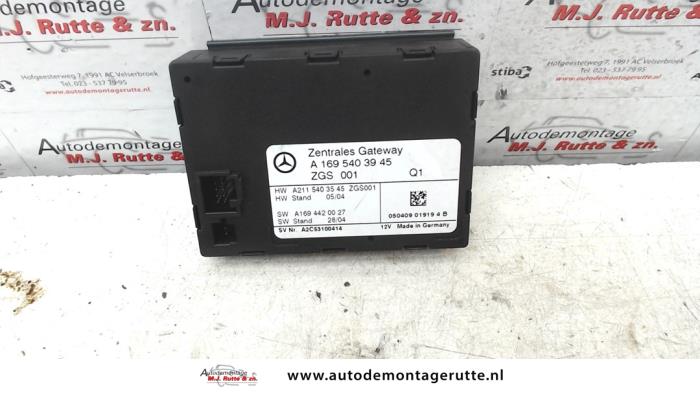 Module Centrale Deurvergrendeling van een Mercedes-Benz A (W169) 1.7 A-170 5-Drs. 2005