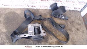 O110702 Gebruikte veiligheidsgordel rechts-voor Volkswagen Polo