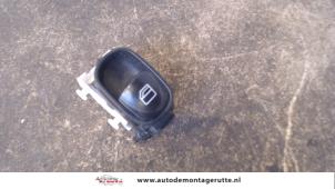 O107132 Gebruikte elektrisch raam schakelaar Mercedes C-Klasse