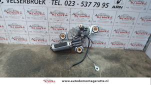 O96681 Gebruikte ruitenwissermotor achter Ford KA