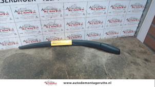 O97367 Gebruikte ruitenwisserarm achter Ford KA