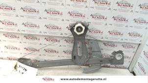 O78324 Gebruikte ruitmechaniek 4deurs links-voor Citroen C1