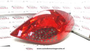 O95532 Gebruikte achterlicht rechts Peugeot 207