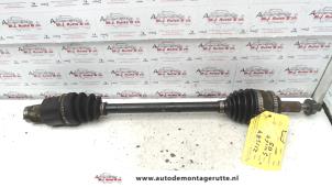 O111890 Gebruikte cardanas rechts-voor (vwa) Suzuki Swift