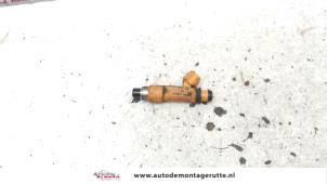 O121760 Gebruikte injector (benzine injectie) Suzuki Swift