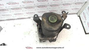 O112862 Gebruikte servopomp Volkswagen Polo