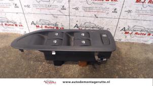 O109320 Gebruikte combischakelaar ramen Renault Laguna