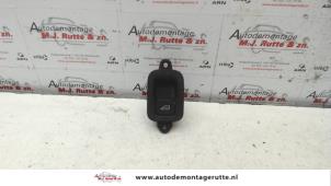 O108149 Gebruikte raam schakelaar elektrisch Volvo S40