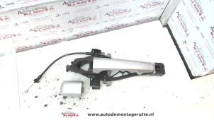 O89707 Gebruikte portiergreep 4deurs rechts-achter Volvo S40