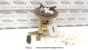 O121092 Gebruikte brandstofpomp elektrisch Toyota Yaris Verso