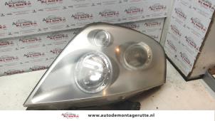 O74019 Gebruikte koplamp rechts Ssang Yong Rexton